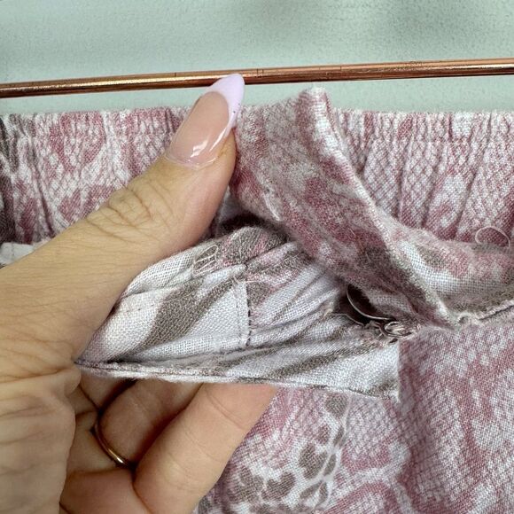 JOHNNY WAS WORKSHOP | Jayla Linen Pink Animal Print Shorts Women’s Size Medium - Picture 8 of 12